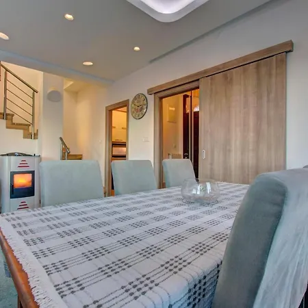 Vila Danica Villa Pale